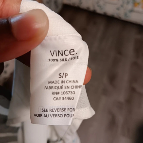 Vince 100% silk dress. White,orange,and blue print. Maxi dres - Picture 6 of 6